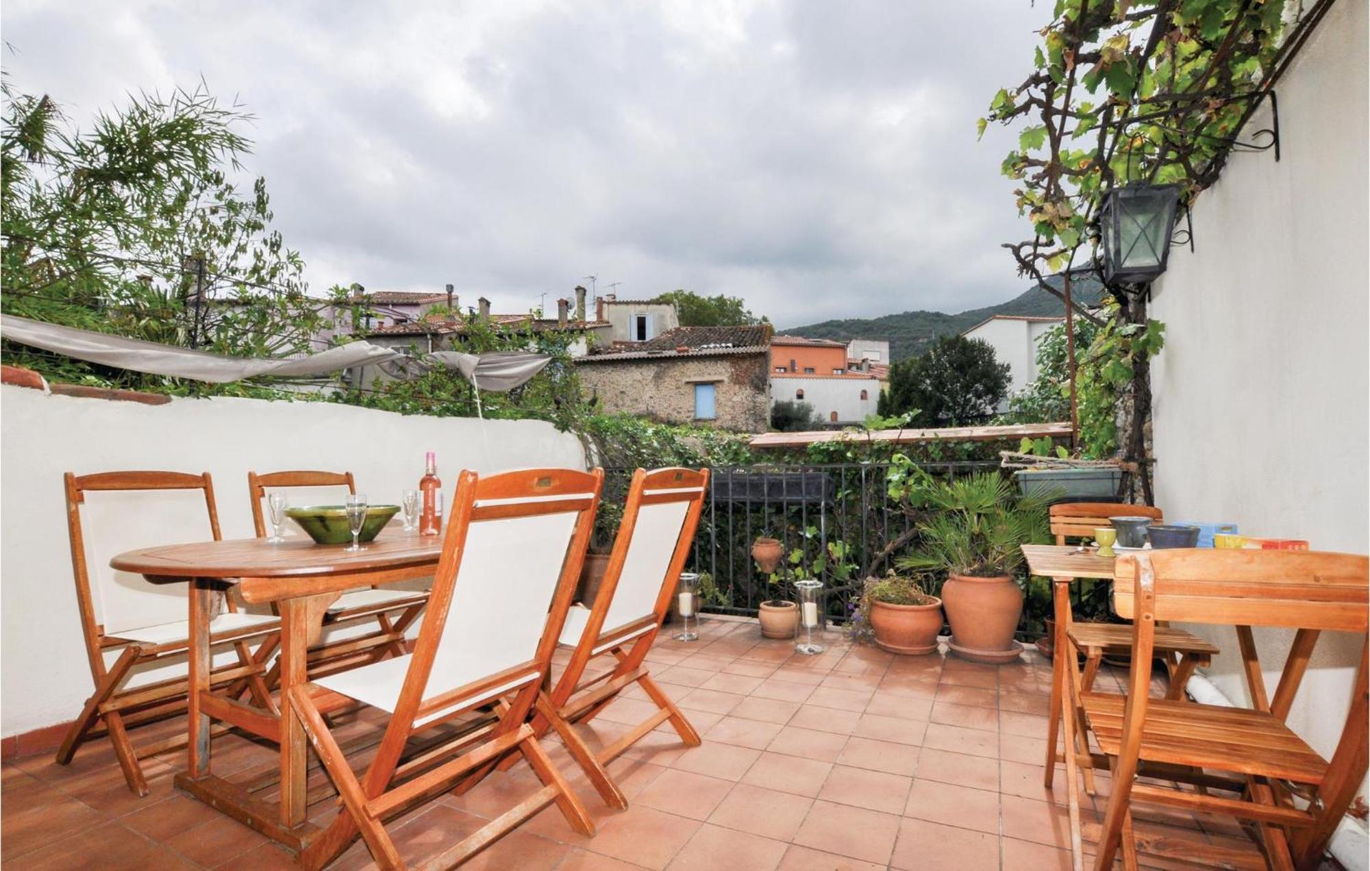 Amazing Home In Ceret With Wifi 外观 照片